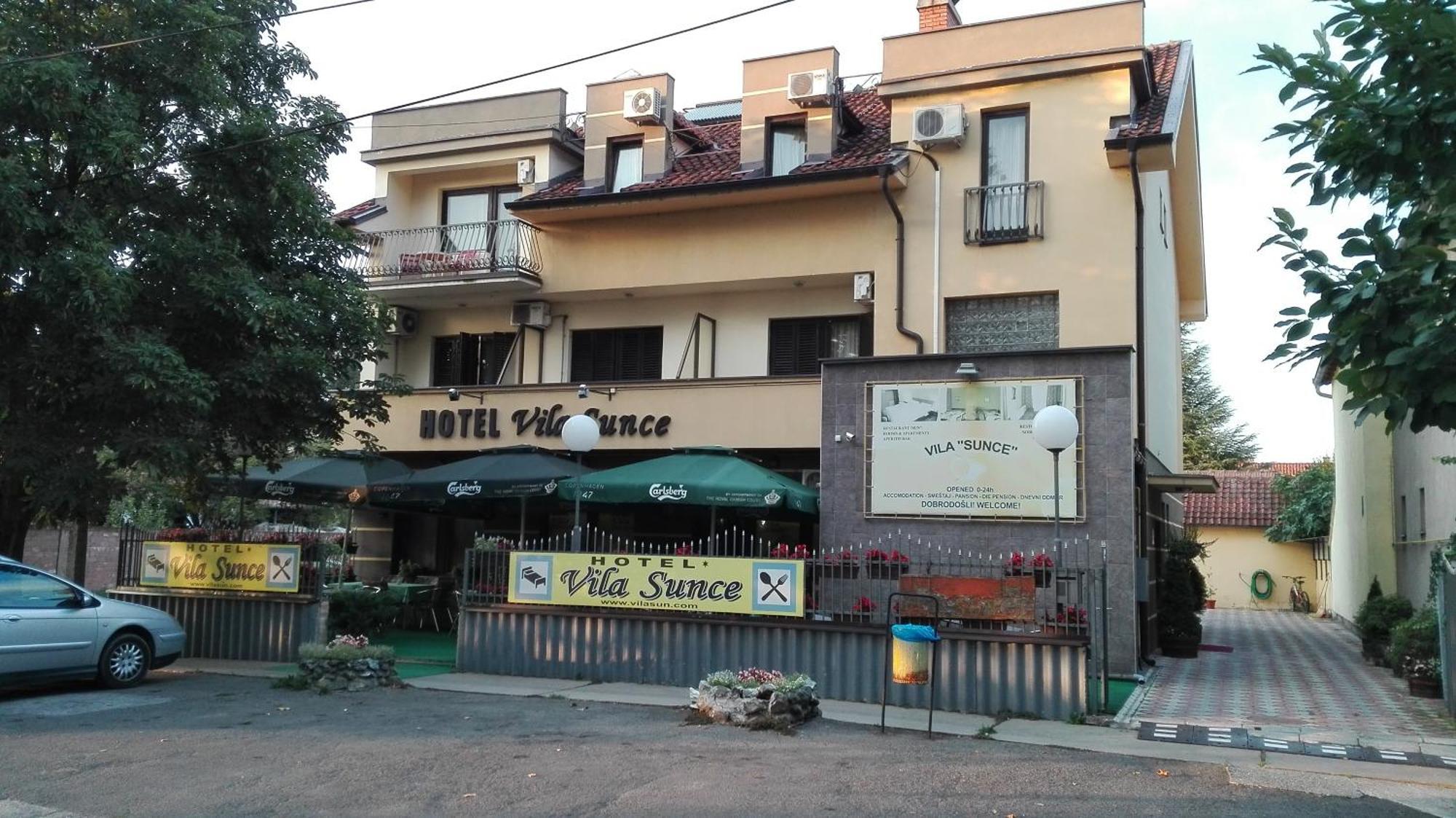Hotel Vila Sunce Stara Pazova Esterno foto