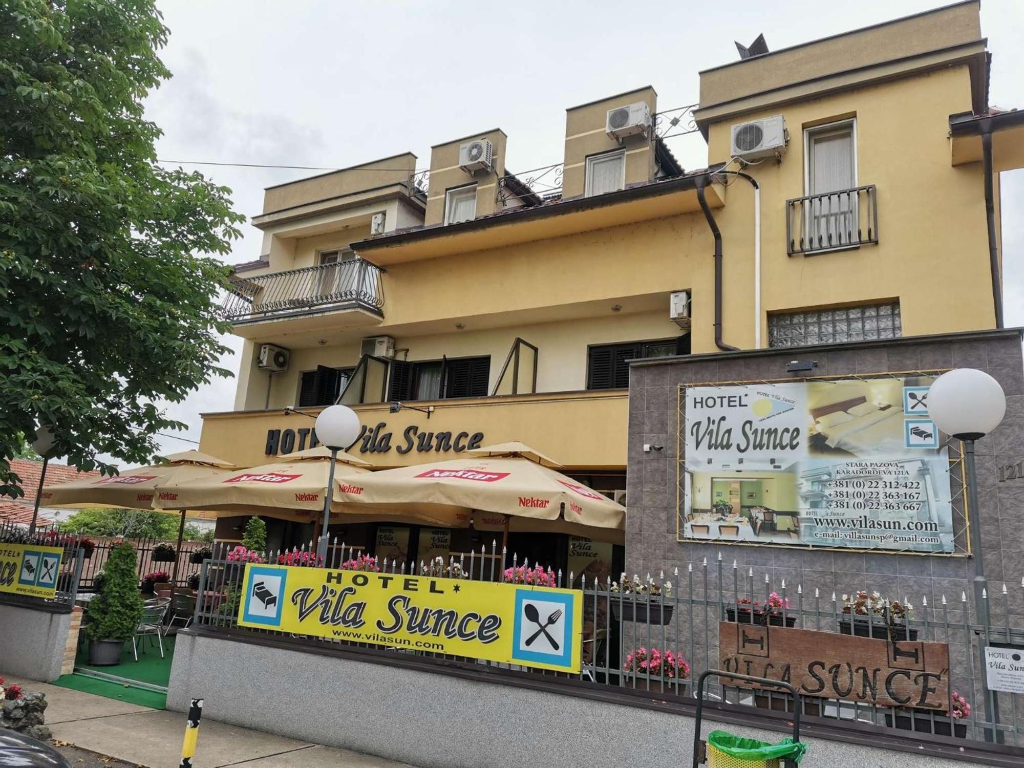 Hotel Vila Sunce Stara Pazova Esterno foto