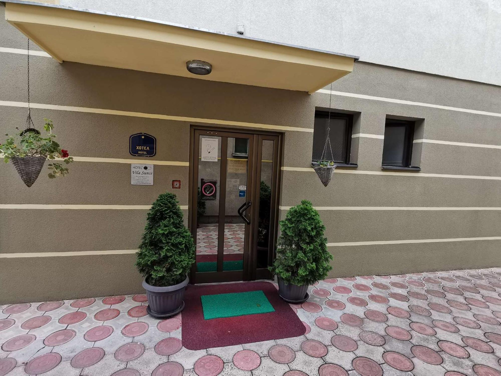 Hotel Vila Sunce Stara Pazova Esterno foto